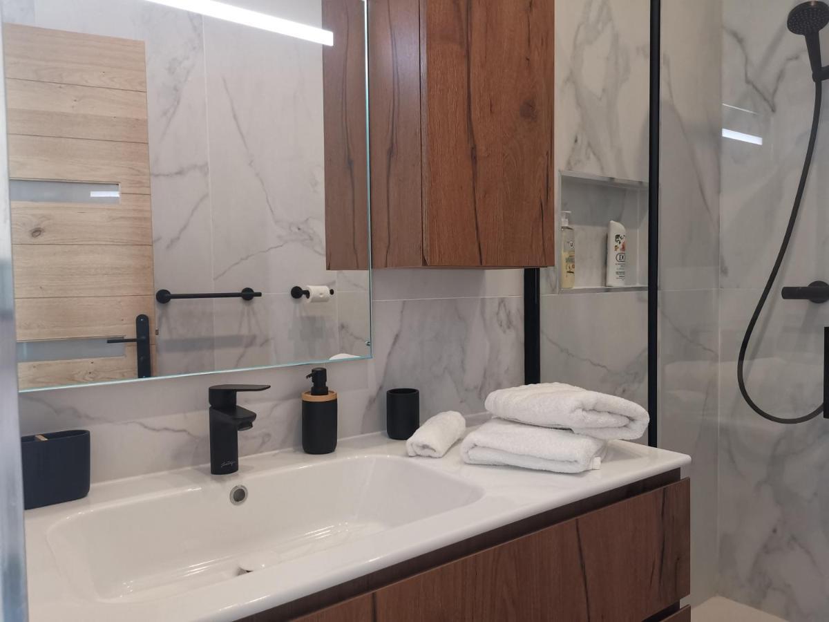 Face Au Vieux Port Vue 180 De Notre Dame Au Panier Apartman Marseille Kültér fotó